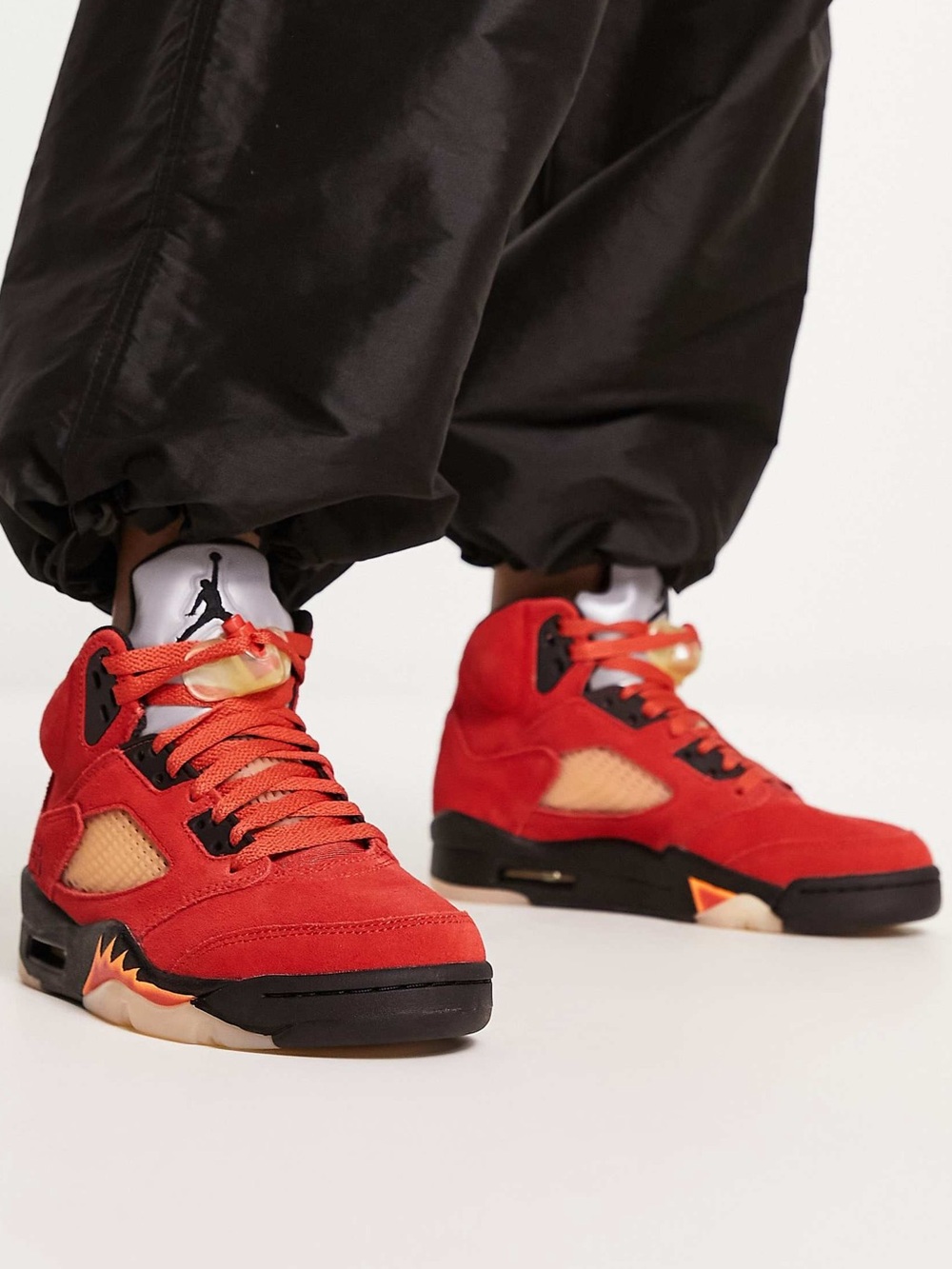 NEW Nike Women’s Air Jordan 5 Retro Red Suede Basketball Shoes. Size: 8